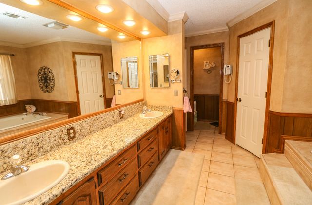 2801 Phelps Avenue, Littlefield, TX 79339