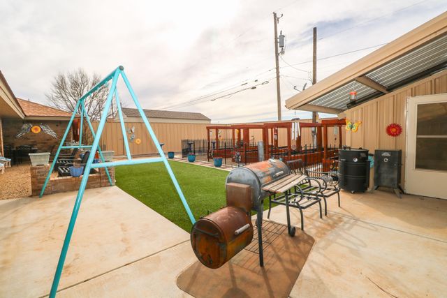 2801 Phelps Avenue, Littlefield, TX 79339