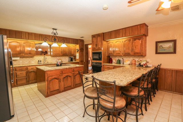 2801 Phelps Avenue, Littlefield, TX 79339