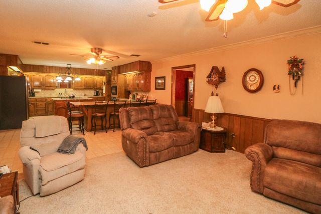 2801 Phelps Avenue, Littlefield, TX 79339