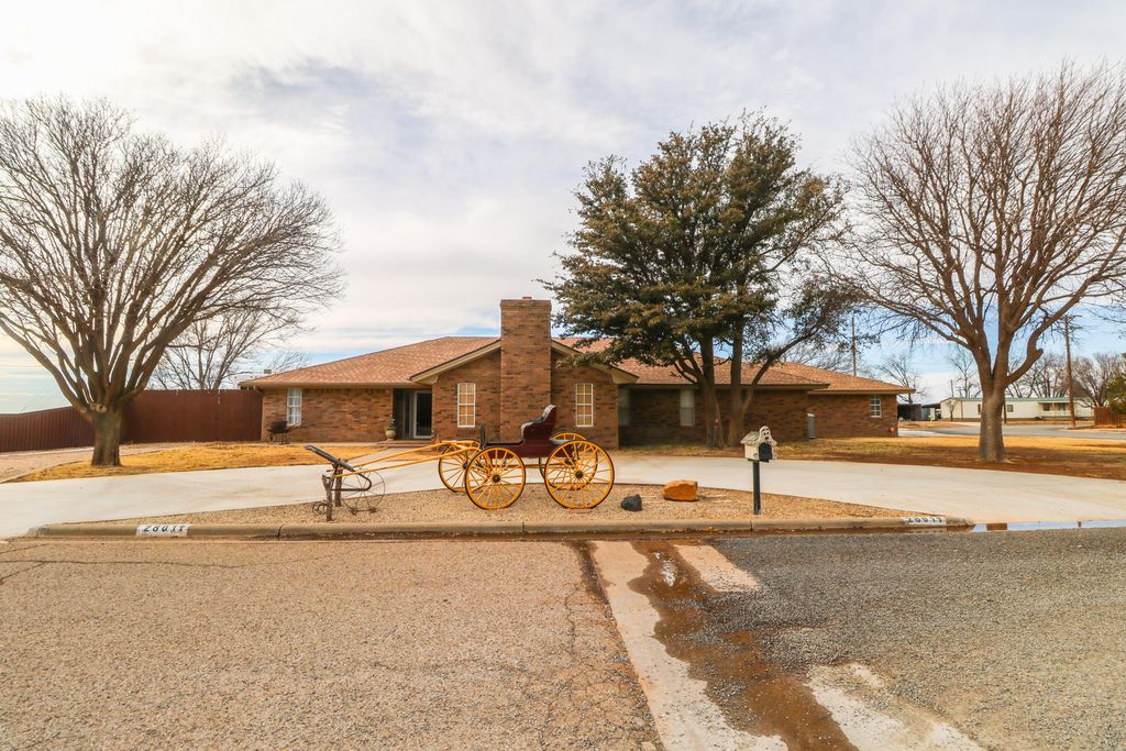 2801 Phelps Avenue, Littlefield, TX 79339
