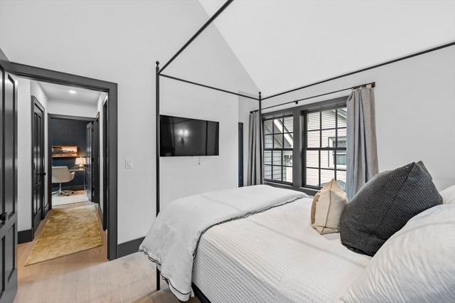 208 Windsor St, Cambridge, MA 02139
