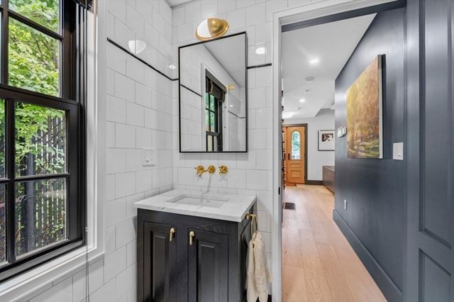 208 Windsor St, Cambridge, MA 02139