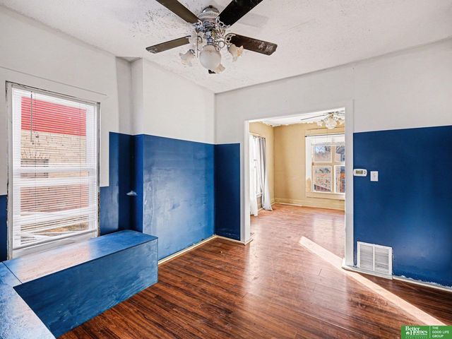 4528 Burdette Street, Omaha, NE 68104