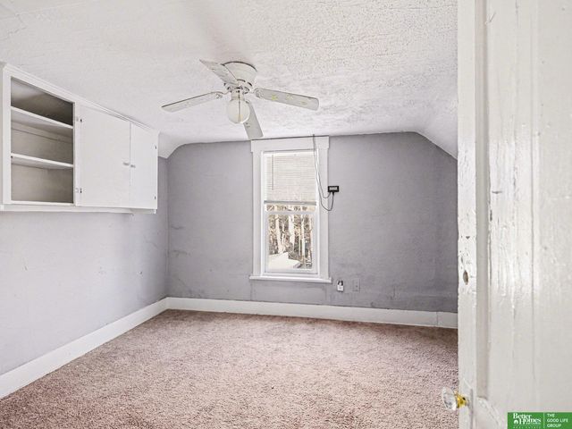 4528 Burdette Street, Omaha, NE 68104