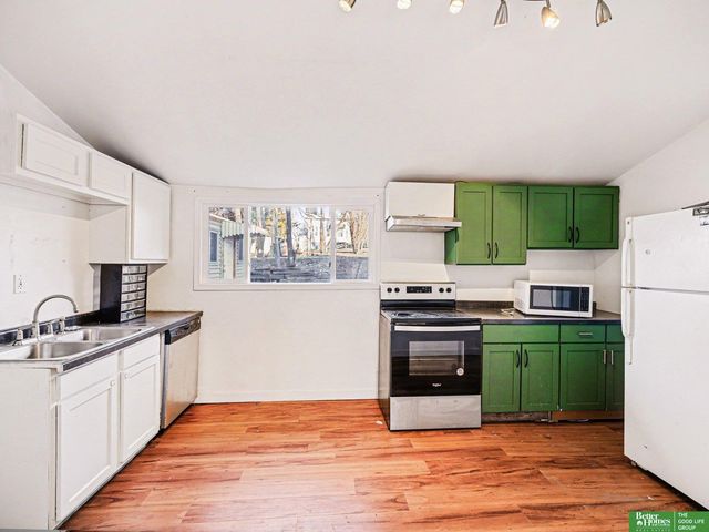 4528 Burdette Street, Omaha, NE 68104