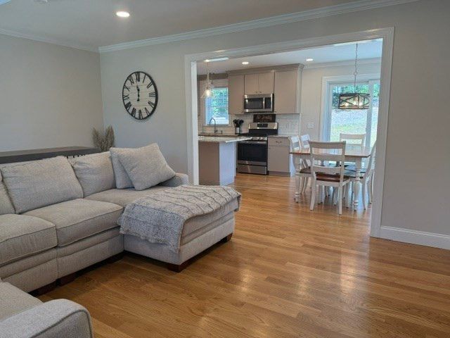 92 Herring Pond Rd, Plymouth, MA 02360