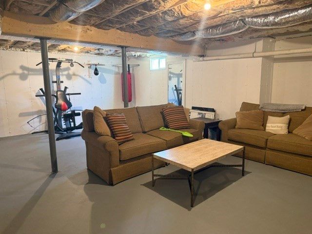 92 Herring Pond Rd, Plymouth, MA 02360