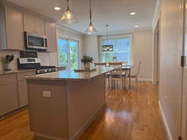 92 Herring Pond Rd, Plymouth, MA 02360