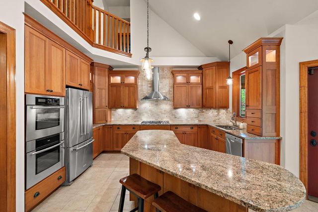 64 Nicholas Drive, Valparaiso, IN 46383