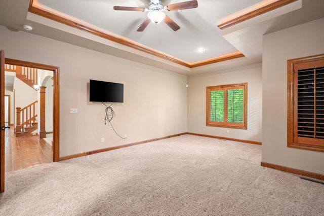 64 Nicholas Drive, Valparaiso, IN 46383