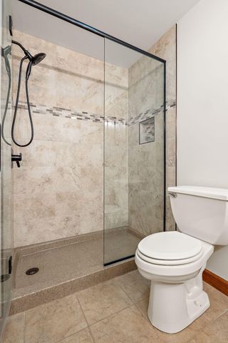 64 Nicholas Drive, Valparaiso, IN 46383