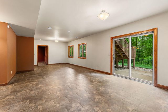 64 Nicholas Drive, Valparaiso, IN 46383
