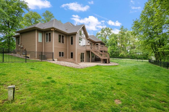 64 Nicholas Drive, Valparaiso, IN 46383