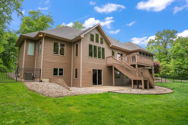 64 Nicholas Drive, Valparaiso, IN 46383