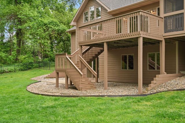 64 Nicholas Drive, Valparaiso, IN 46383