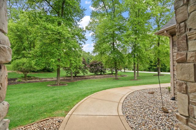 64 Nicholas Drive, Valparaiso, IN 46383
