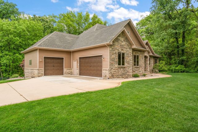 64 Nicholas Drive, Valparaiso, IN 46383