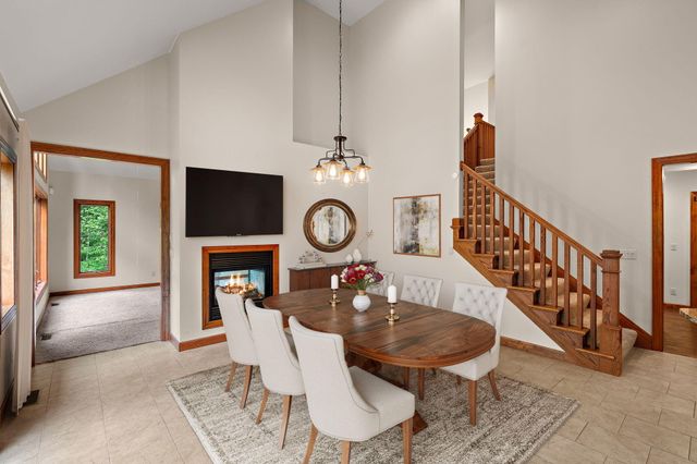 64 Nicholas Drive, Valparaiso, IN 46383