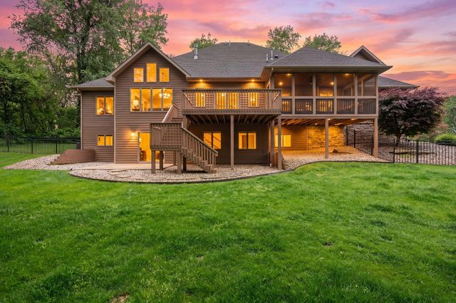 64 Nicholas Drive, Valparaiso, IN 46383