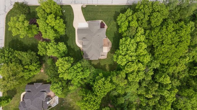 64 Nicholas Drive, Valparaiso, IN 46383