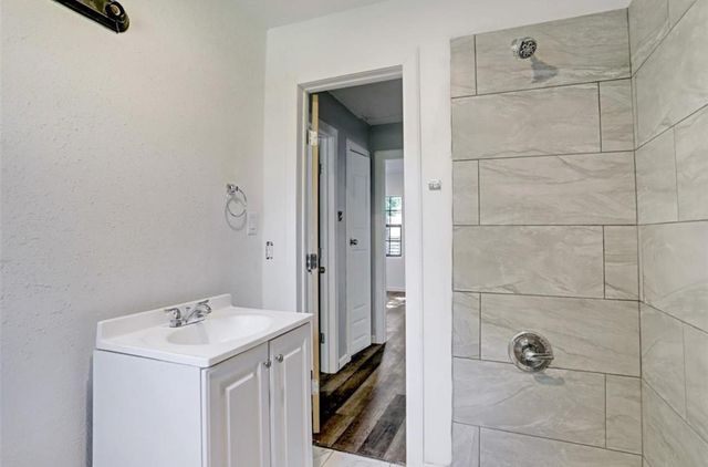 513 Mayford Street, Houston, TX 77076