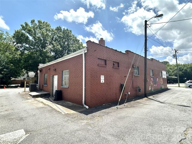 195 W Statesville Avenue, Mooresville, NC 28115
