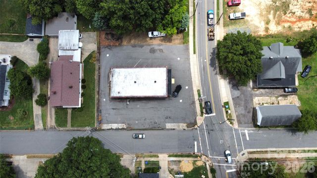 195 W Statesville Avenue, Mooresville, NC 28115