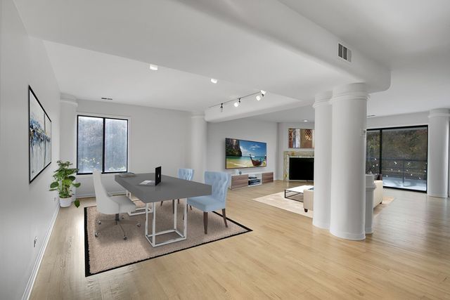 7131 N Caldwell Avenue 4S, Chicago, IL 60646