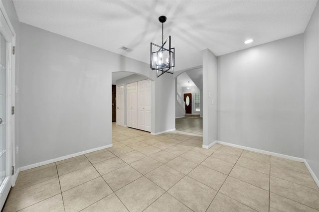 9 W Lance Leaf Road, The Woodlands, TX 77381