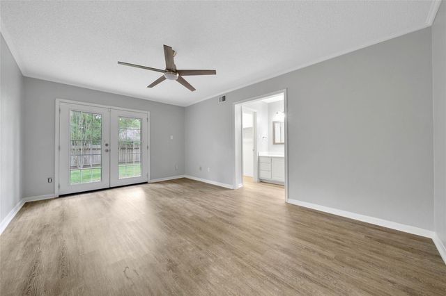 9 W Lance Leaf Road, The Woodlands, TX 77381