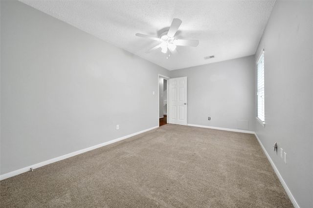 9 W Lance Leaf Road, The Woodlands, TX 77381