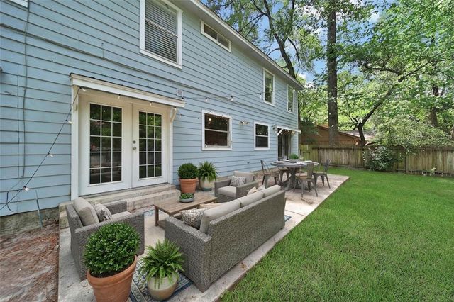 9 W Lance Leaf Road, The Woodlands, TX 77381