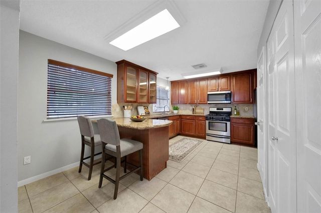 9 W Lance Leaf Road, The Woodlands, TX 77381