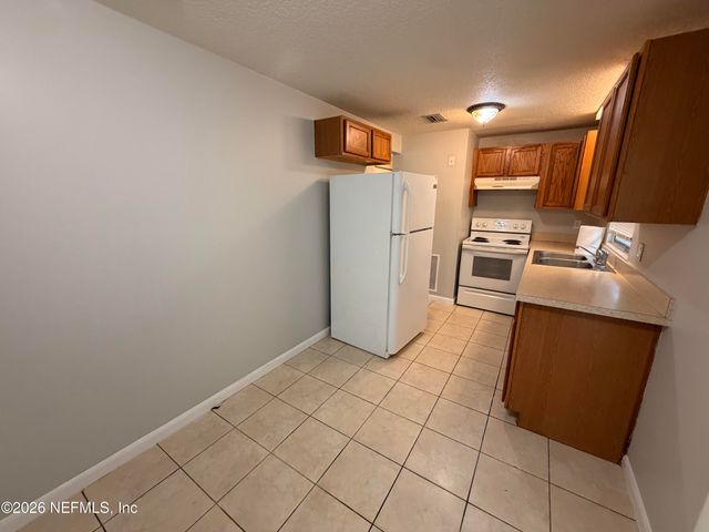 11032 BLUEHILL Drive, Jacksonville, FL 32218