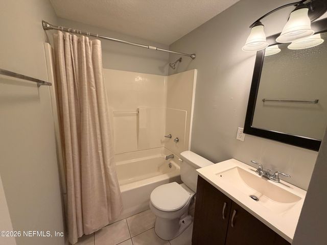 11032 BLUEHILL Drive, Jacksonville, FL 32218
