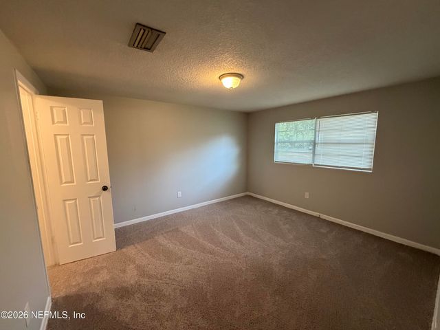 11032 BLUEHILL Drive, Jacksonville, FL 32218
