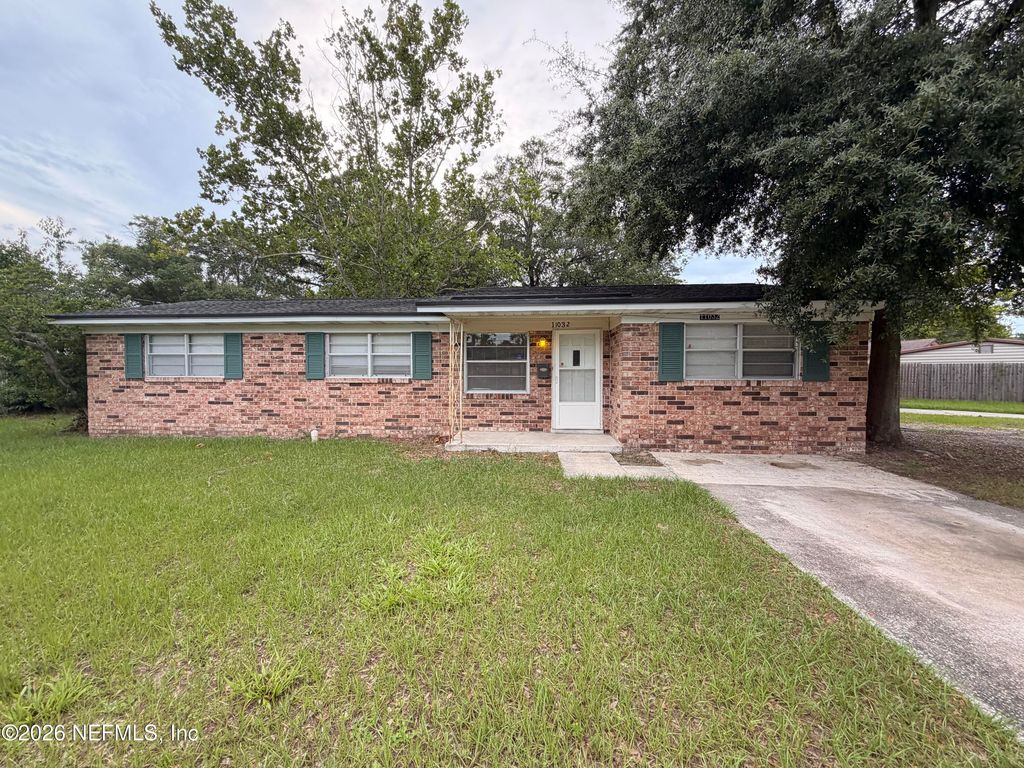 11032 BLUEHILL Drive, Jacksonville, FL 32218