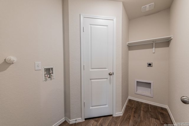 1006 Western Whipbird, San Antonio, TX 78253