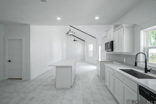 103 Morningside Dr, New Roads, LA 70760