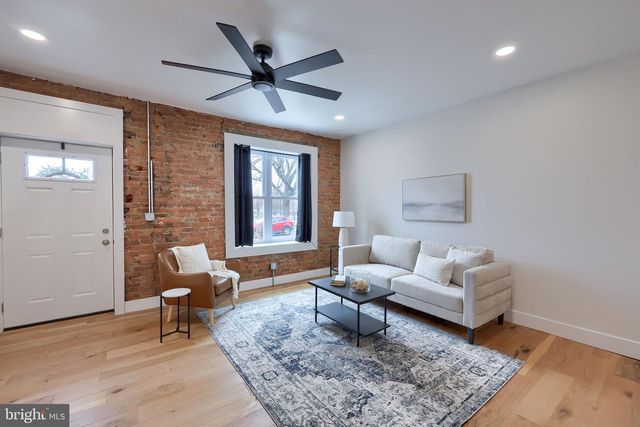 549 ROCKLAND ST, Lancaster, PA 17602