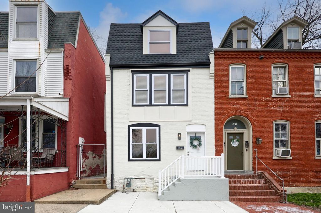 549 ROCKLAND ST, Lancaster, PA 17602