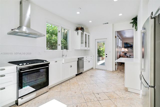 3930 Crawford Ave, Miami, FL 33133