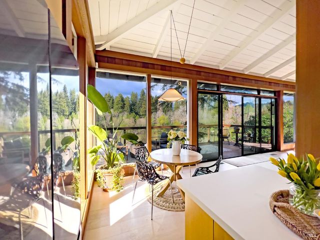 16620 Guernewood Rd, Guerneville, CA 95446