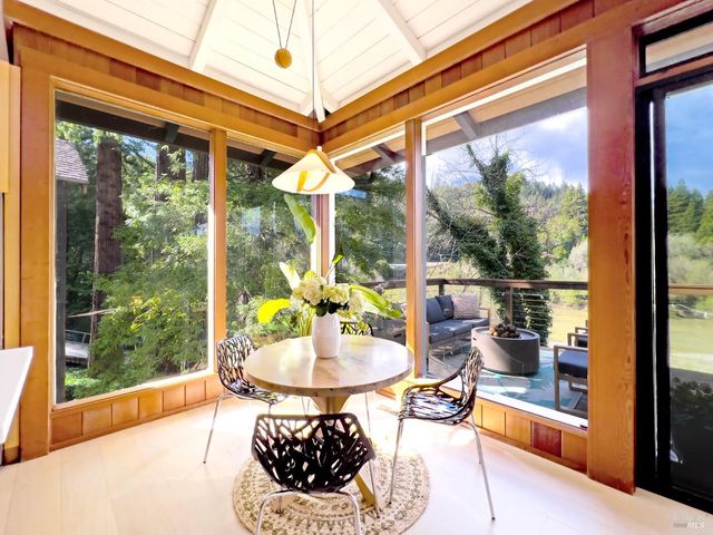 16620 Guernewood Rd, Guerneville, CA 95446