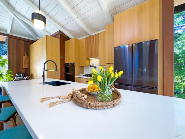 16620 Guernewood Rd, Guerneville, CA 95446