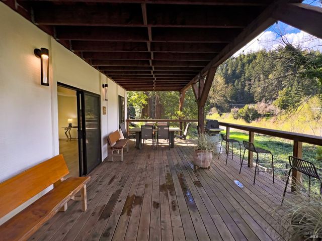 16620 Guernewood Rd, Guerneville, CA 95446