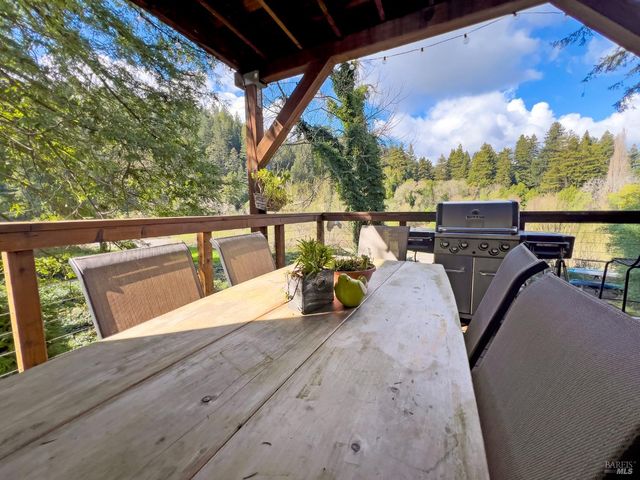 16620 Guernewood Rd, Guerneville, CA 95446