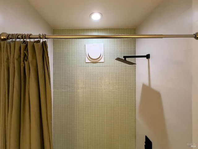 16620 Guernewood Rd, Guerneville, CA 95446