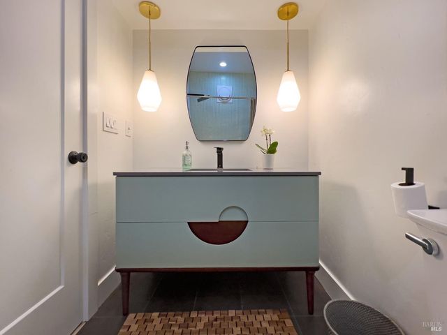 16620 Guernewood Rd, Guerneville, CA 95446